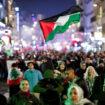 Paris : des milliers de personnes manifestent pour la Palestine et contre un gala de soutien à Israël