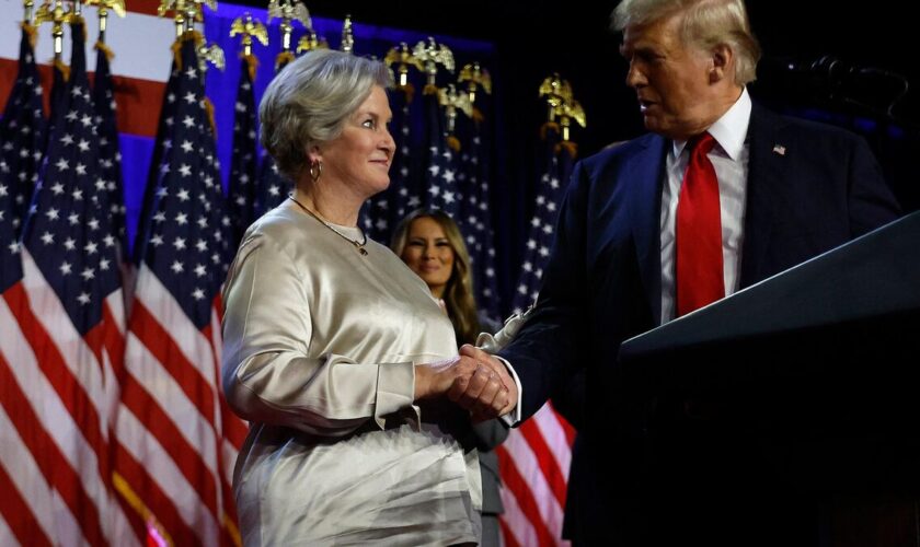 Présidentielle américaine : Trump annonce qu’il fera de Susie Wiles, architecte de sa campagne, sa cheffe de cabinet