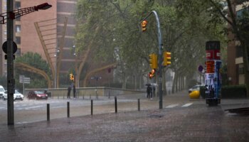 Protección Civil de la Generalitat envía una alerta por riesgo de lluvias torrenciales en el área metropolitana de Barcelona