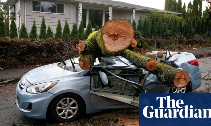 Rain and snow from bomb cyclone pummel Pacific north-west leaving two dead