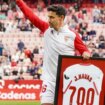 Reconocimiento a Jesús Navas por sus 700 partidos con el Sevilla FC