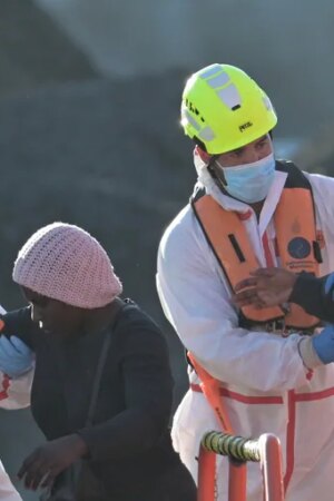 Rescatados más de 200 migrantes en El Hierro y La Gomera