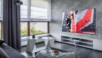 Samsung TQ55S95D : cette TV OLED la plus performante voit son prix chuter au plus bas avec cette énorme promo