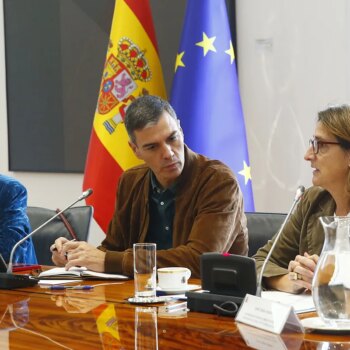 Sánchez ordena evitar tensión con el PP europeo en la Eurocámara para proteger a Teresa Ribera tras la catástrofe de la DANA