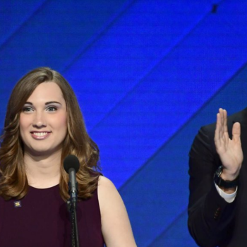 Sarah McBride, primera mujer transgénero en conseguir un escaño en el Congreso de EE.UU.