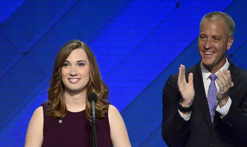 Sarah McBride, primera mujer transgénero en conseguir un escaño en el Congreso de EE.UU.