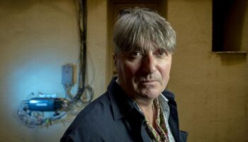 Simon Armitage,  el poeta de la Casa Real Británica: «Somos una civilización cínica, por eso la ironía nos resulta tan natural»