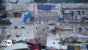 Spain evacuates thousands after new flood warning