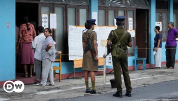 Sri Lanka: Voting begins in snap parliamentary election