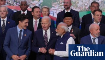 Take two: Biden makes it into G20 leaders’ photo after missing first one