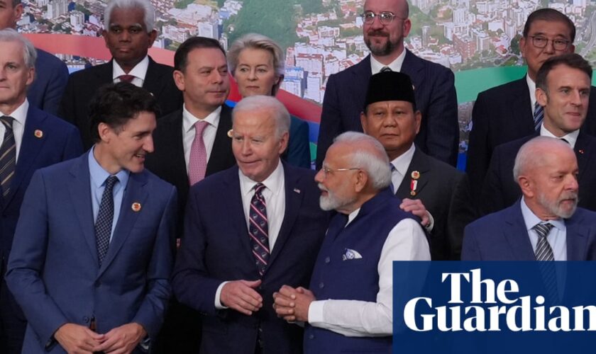 Take two: Biden makes it into G20 leaders’ photo after missing first one