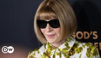 The endless reign of 'Vogue' editor Anna Wintour