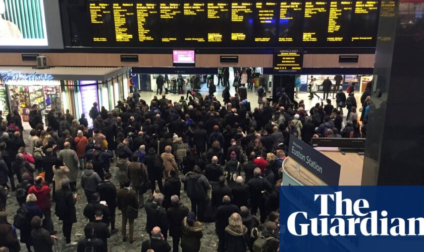 UK rail minister says sorry for threatening texts over Euston station concerns