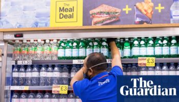 UK retailers warn Reeves of £7bn hit from budget tax rises