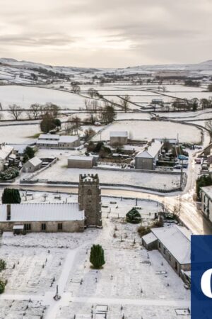 UK weather: Met Office warns of wintry conditions as ‘multi-hazard’ Storm Bert approaches