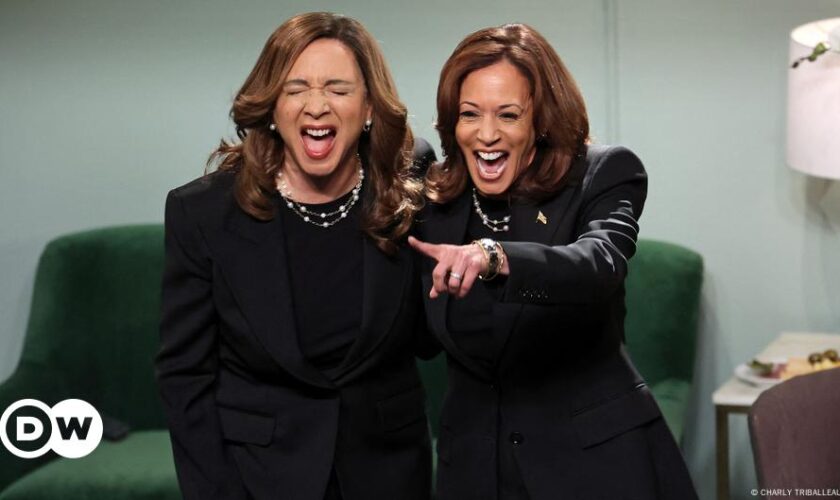 US election: Kamala Harris opens 'Saturday Night Live'