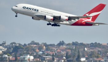 Un Airbus de Qantas a volé près de 300 heures avec un outil oublié dans son moteur