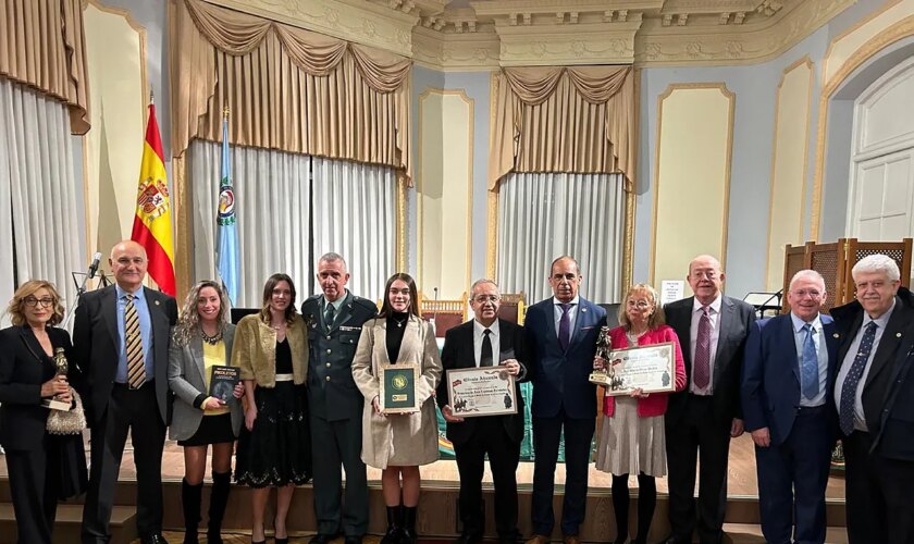 Un acto solidario del Círculo Ahumada Amigos de la Guardia Civil recauda 26.000 euros para las familias de los agentes asesinados en Barbate