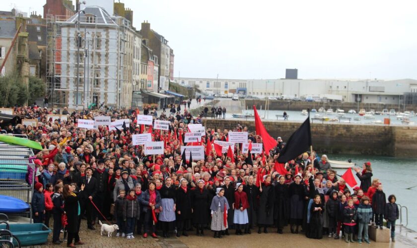 Un mois de festivités dans le Finistère pour le centenaire de la grève des sardinières de Douarnenez