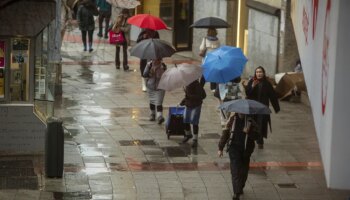 Una docena de comunidades autónomas, en alerta amarilla y naranja este domingo por lluvias, vientos y fenómenos costeros