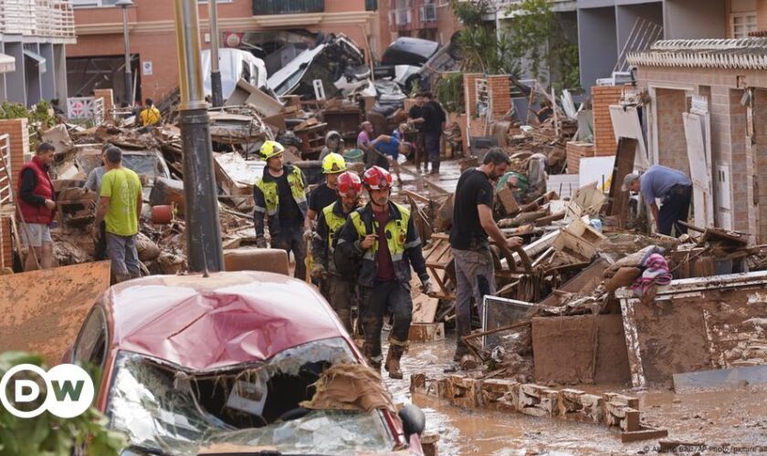 Valencia death toll rises to over 200 after floods in Spain