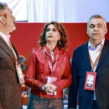 "Vienen a por nosotros": La cúpula del PSOE busca un cierre de filas con Sánchez cercado por la Justicia