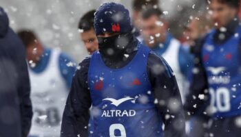 XV de France : «Ce n’est pas le système qui s’adapte aux joueurs mais les joueurs qui s’adaptent au système», souligne Dupont