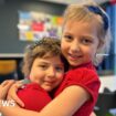 Young girls with same cancer become best friends after meeting during treatment