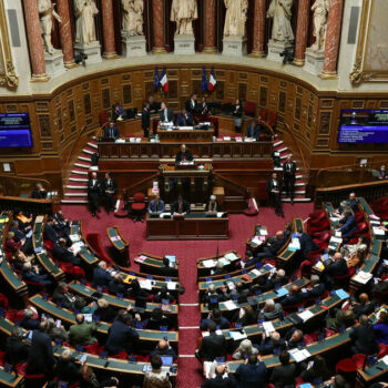 Budget 2025 : le Sénat adopte la partie «recettes», la gauche boycotte le vote