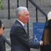 Charles Kushner assiste aux funérailles d'Ivana Trump à l'église catholique romaine St. Vincent Ferrer le 20 juillet 2022 à New York.