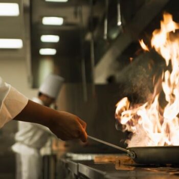 People discover common household item could put out fire in kitchen within seconds