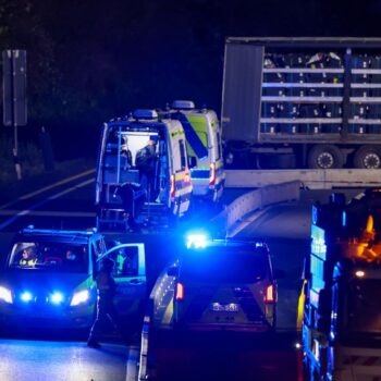 26 Verletzte, acht davon schwer: Crashfahrt auf der A1: Videoaufnahmen zeigen Ausmaß der Zerstörung