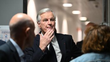 Motion de censure : Michel Barnier tente un ultime geste vers Marine Le Pen sur les médicaments