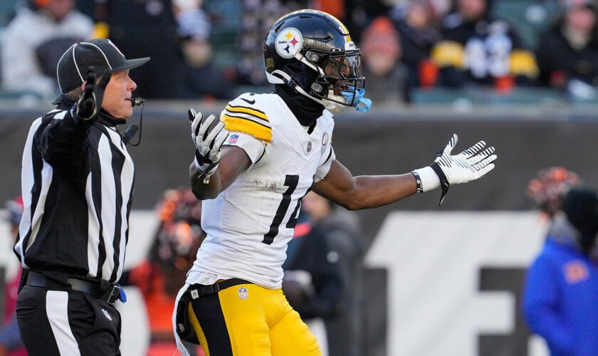 Steelers' Mike Tomlin calls out George Pickens: 'He's got to grow up in a hurry'