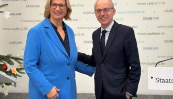 Luxemburgs christsozialer Premierminister Luc Frieden hofft auf Stabilität - sowohl bei der Zusammenarbeit mit Saar-Ministerpräs