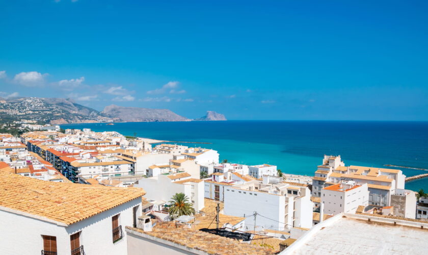 Ce village est l'un des plus beaux d'Europe, c'est un "petit Santorin" mais il est bien moins cher