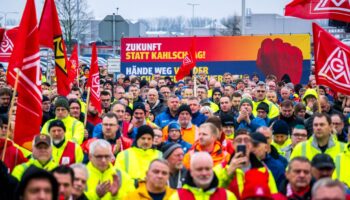 Chez Volkswagen, le syndicat IG Metall entame une grève d’avertissement