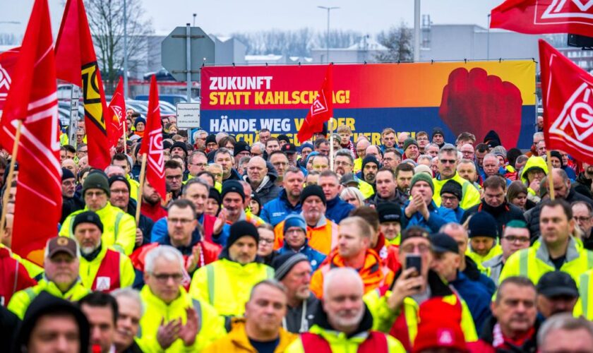 Chez Volkswagen, le syndicat IG Metall entame une grève d’avertissement