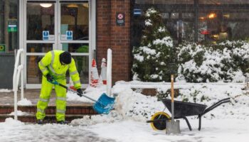 Snow: See full UK weather list of places to be engulfed by up to 8 inches