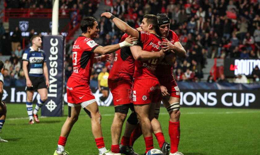 Top 14 : le Stade Français s'écroule, cavalier seul de Toulouse... Le classement