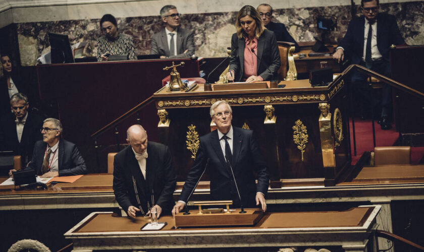 EN DIRECT - Motion de censure : qui pour diriger le gouvernement après Michel Barnier ?