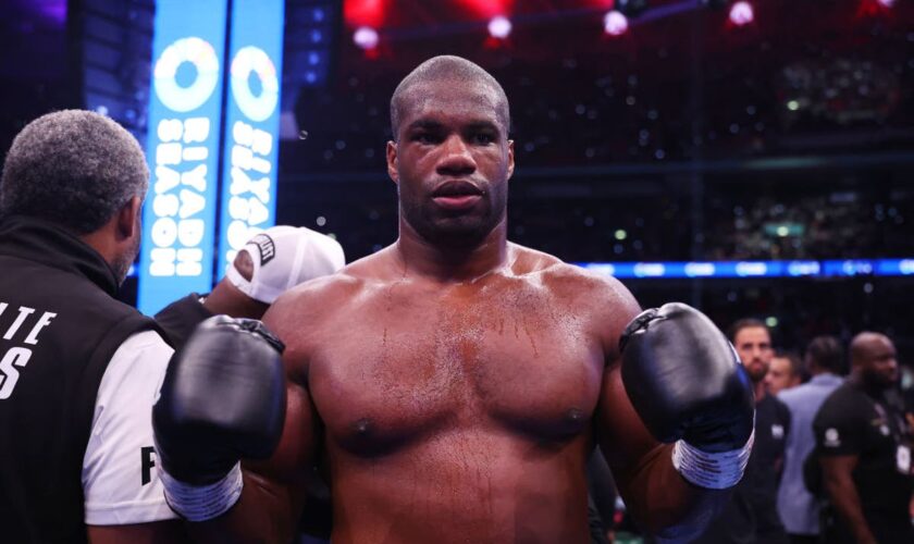 Daniel Dubois to face Joseph Parker in world championship defence