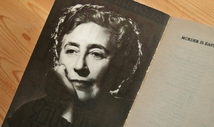 Agatha Christie a mystérieusement disparu quelques jours un 3 décembre, voici 4 théories pour l'expliquer