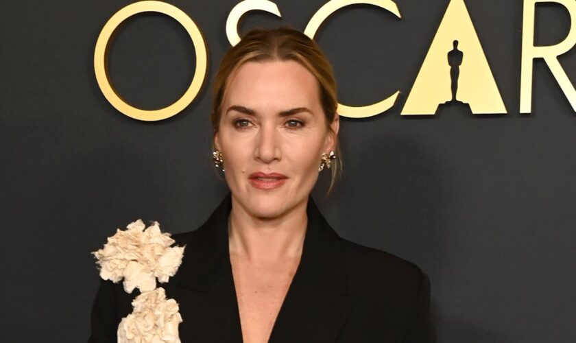 Kate Winslet breaks down recalling what Titanic critics said about her in 1997