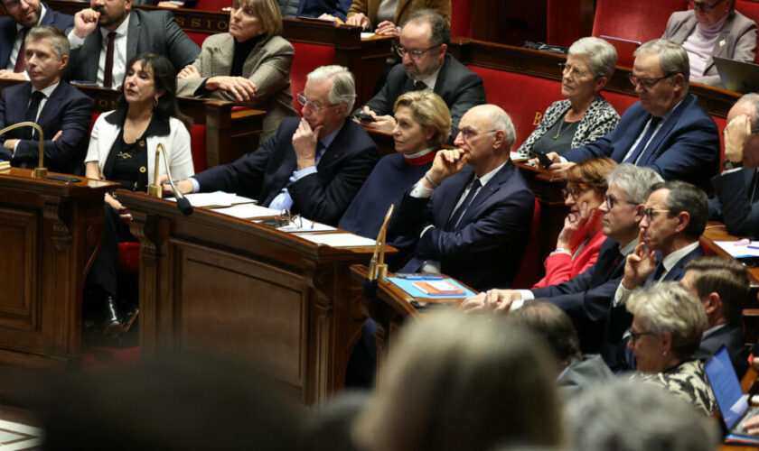 Motion de censure : après sa chute, quels pouvoirs resteraient-il au gouvernement démissionnaire ?