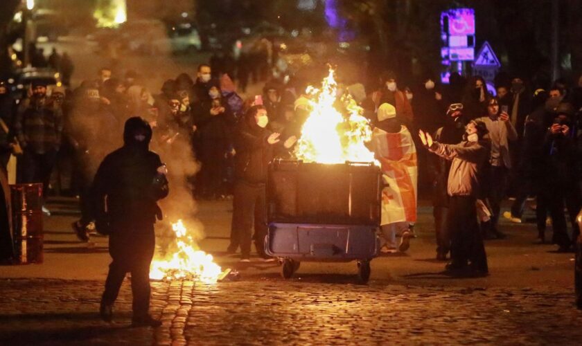 Krawalle in Georgien: Proteste gegen Regierung: "Es kam zu massiven Verhaftungen und Misshandlungen"