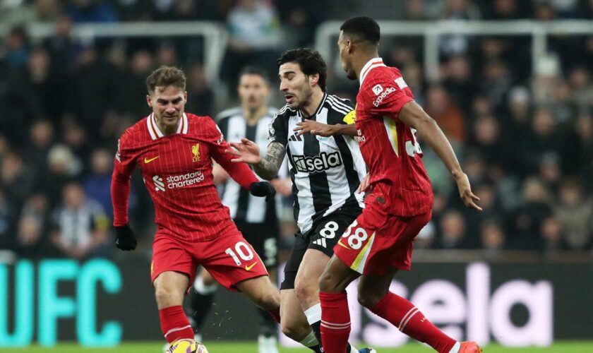 Newcastle vs Liverpool LIVE: Premier League latest score and updates as Isak smashes in long-range goal