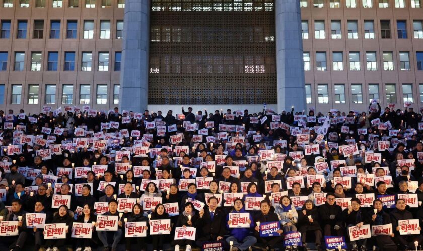 Regierungschaos in Seoul: Südkoreas Präsident ruft Kriegsrecht aus – Abgeordnete stürmen Parlament