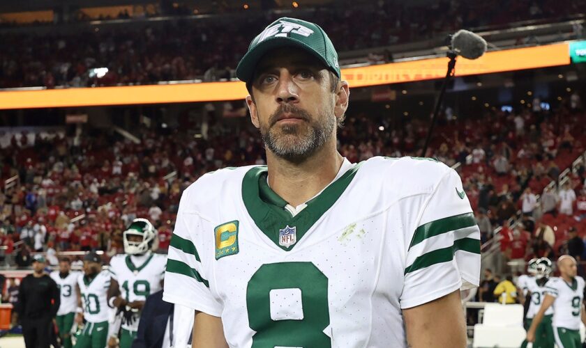 Aaron Rodgers says it 'ridiculous' to believe he has more to prove, still hopes to return to Jets next year