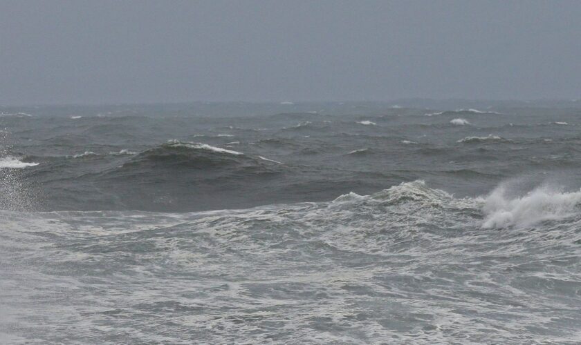 Für die Küstenregion Nordkaliforniens wurde zunächst eine Tsunami-Warnung ausgerufen